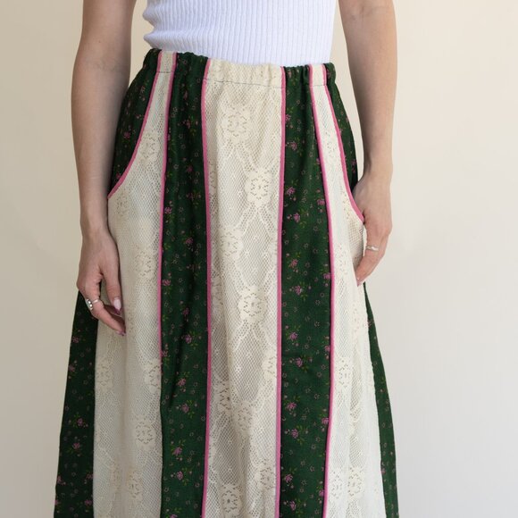 VINTAGE Handmade Floral Skirt - Picture 2 of 4